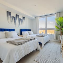 Sleek 3BR Loft | Modern Design | Gym & Near Transit