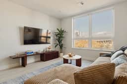 Sleek 3BR Loft | Modern Design | Gym & Near Transit - Image 2
