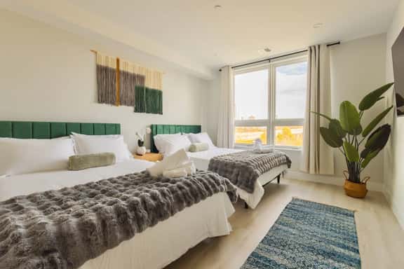 Spacious 3BR Loft | Autumn Vibes | Great Value | Groups Welcome - Image 1
